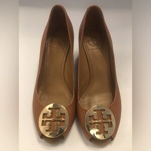 TORY BURCH Peep Toe Wedges 8.5